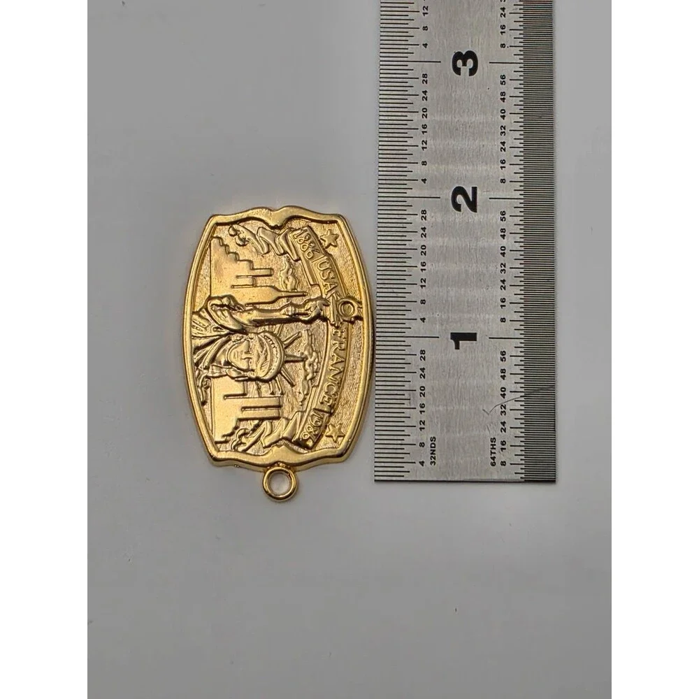 VtG Hammond International Mint Diamond Edition Statue of Liberty 24k Gold Buckle